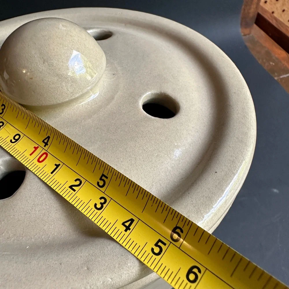 Boston Warehouse Garlic Cellar Bentson-West Design Tan Stoneware Vented Crock